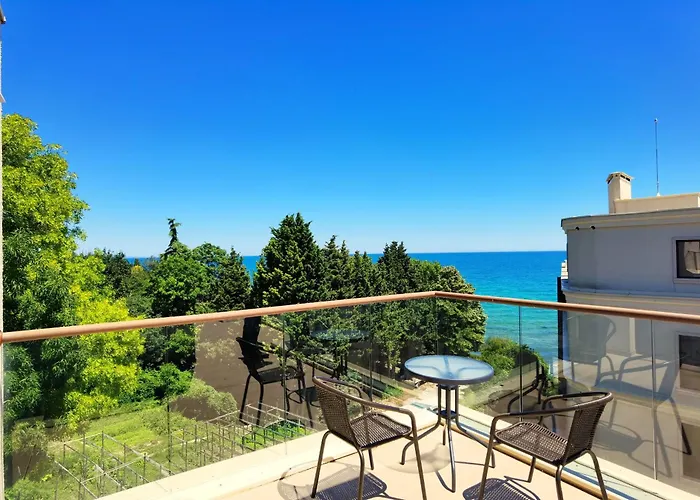 Lägenhetshotell Cabacum Pleasure Beachfront Varna